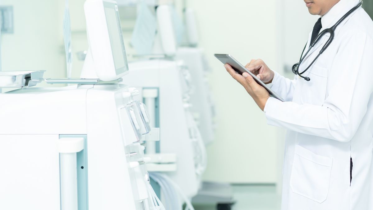 Air Bubble and Blood Leak Detectors for Hemodialysis